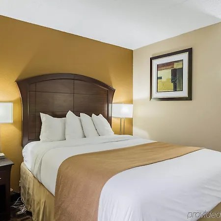 Quality Inn & Suites Arden Hills - Saint Paul North Exterior photo